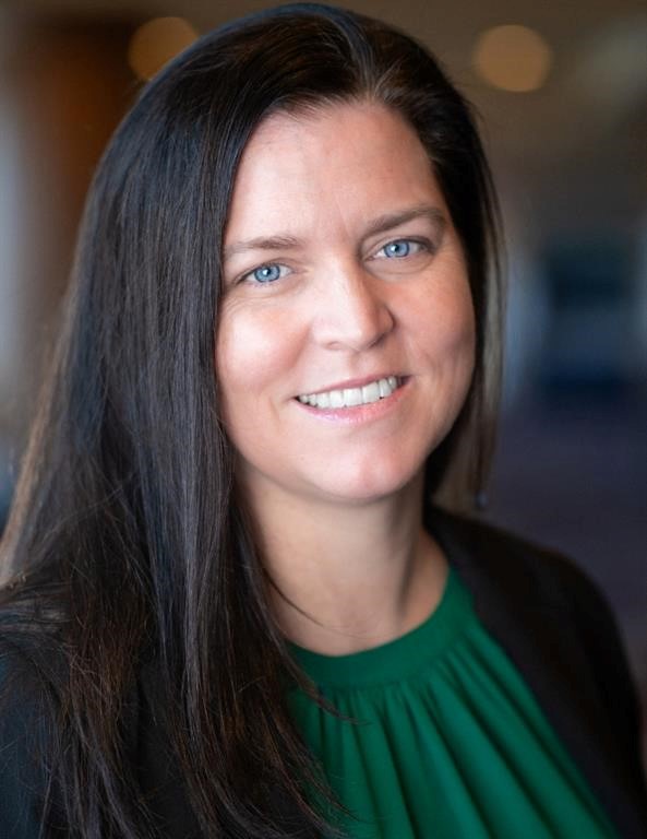 Headshot of Melanie Dube